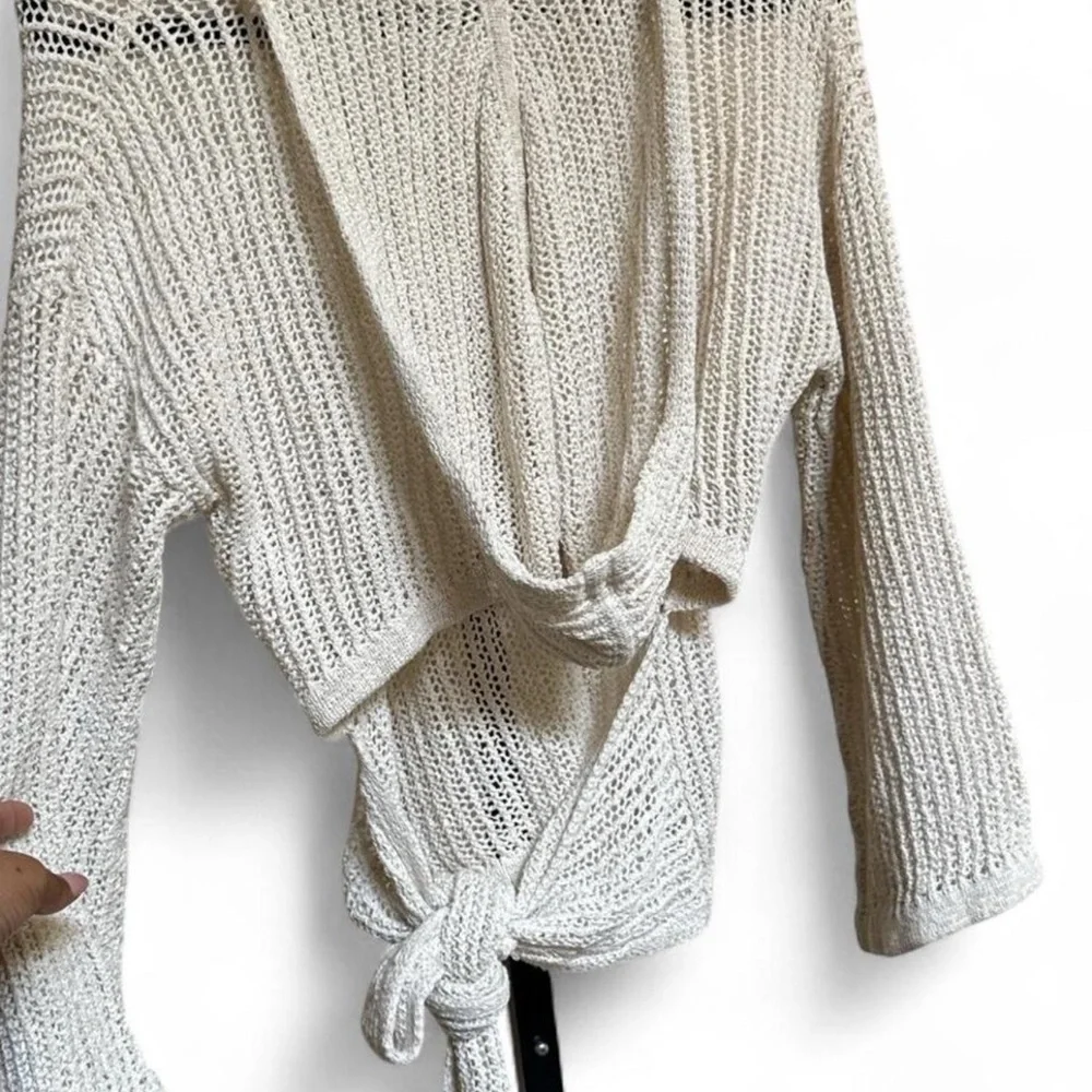 Cult Gaia
Catherine Knit Sweater - Picture 5 of 6